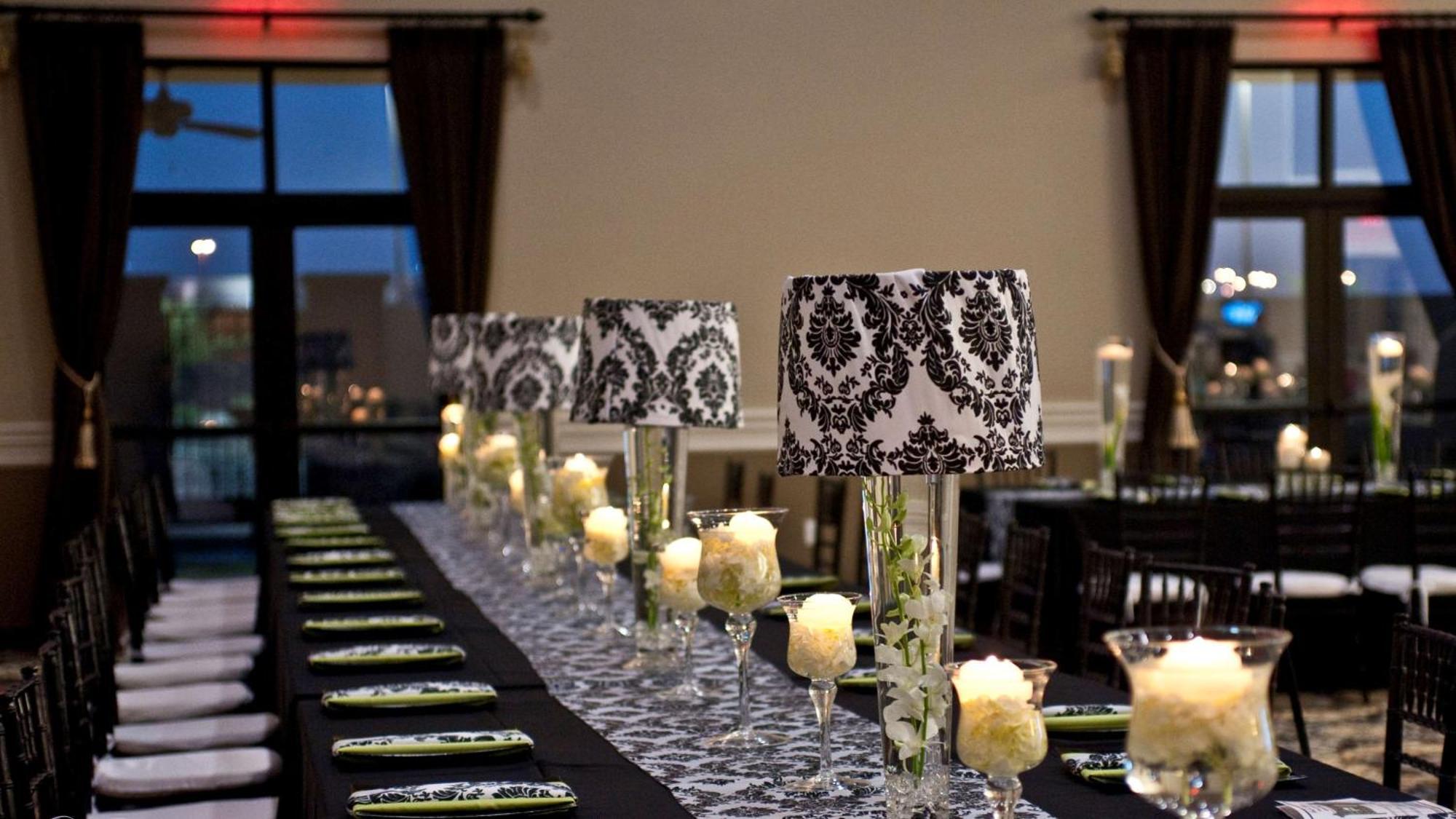 Doubletree By Hilton Phoenix-Gilbert Restoran fotoğraf