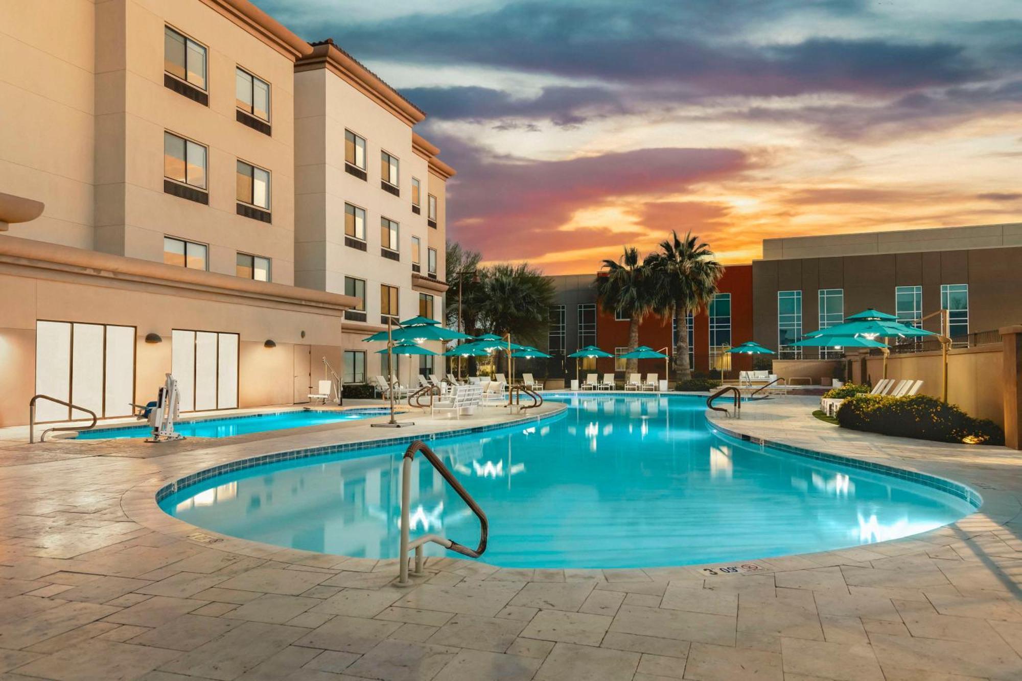 Doubletree By Hilton Phoenix-Gilbert Dış mekan fotoğraf